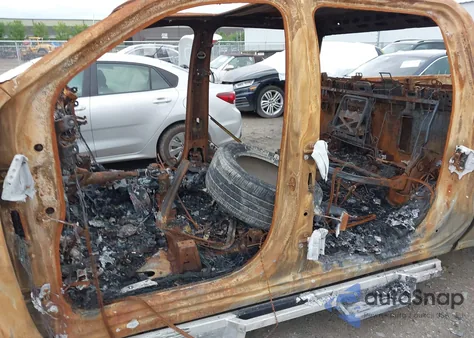 2021 Chevrolet Silverado 1500 z USA, uszkodzony, nr VIN 3GCPYFEL8MG397519